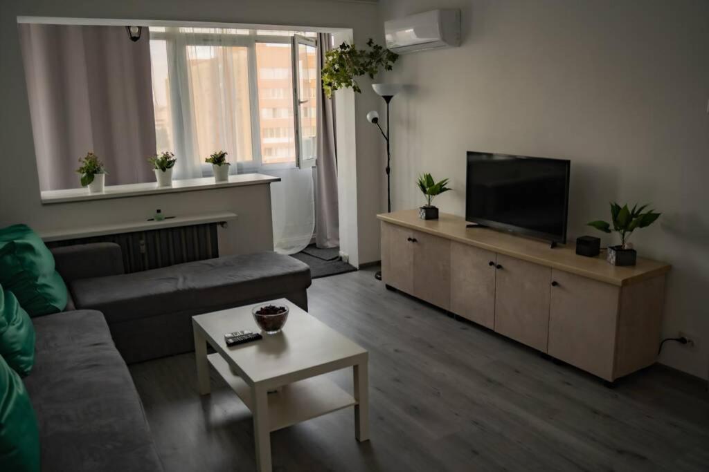 Modern 1 Bedroom Apartment In Bucharest Center! Екстер'єр фото