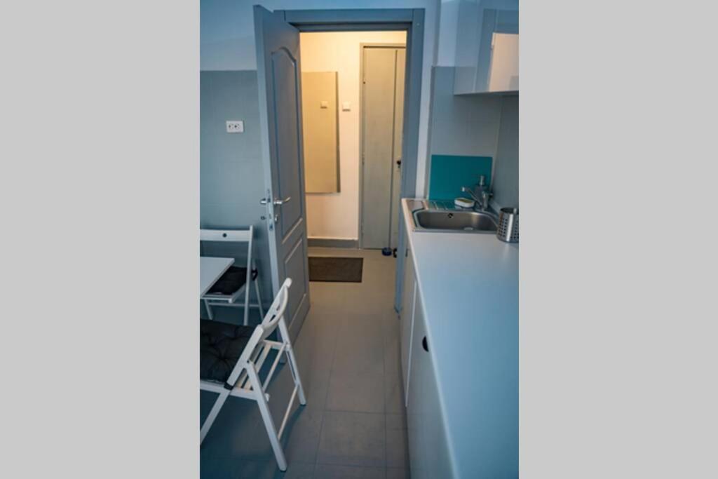 Modern 1 Bedroom Apartment In Bucharest Center! Екстер'єр фото