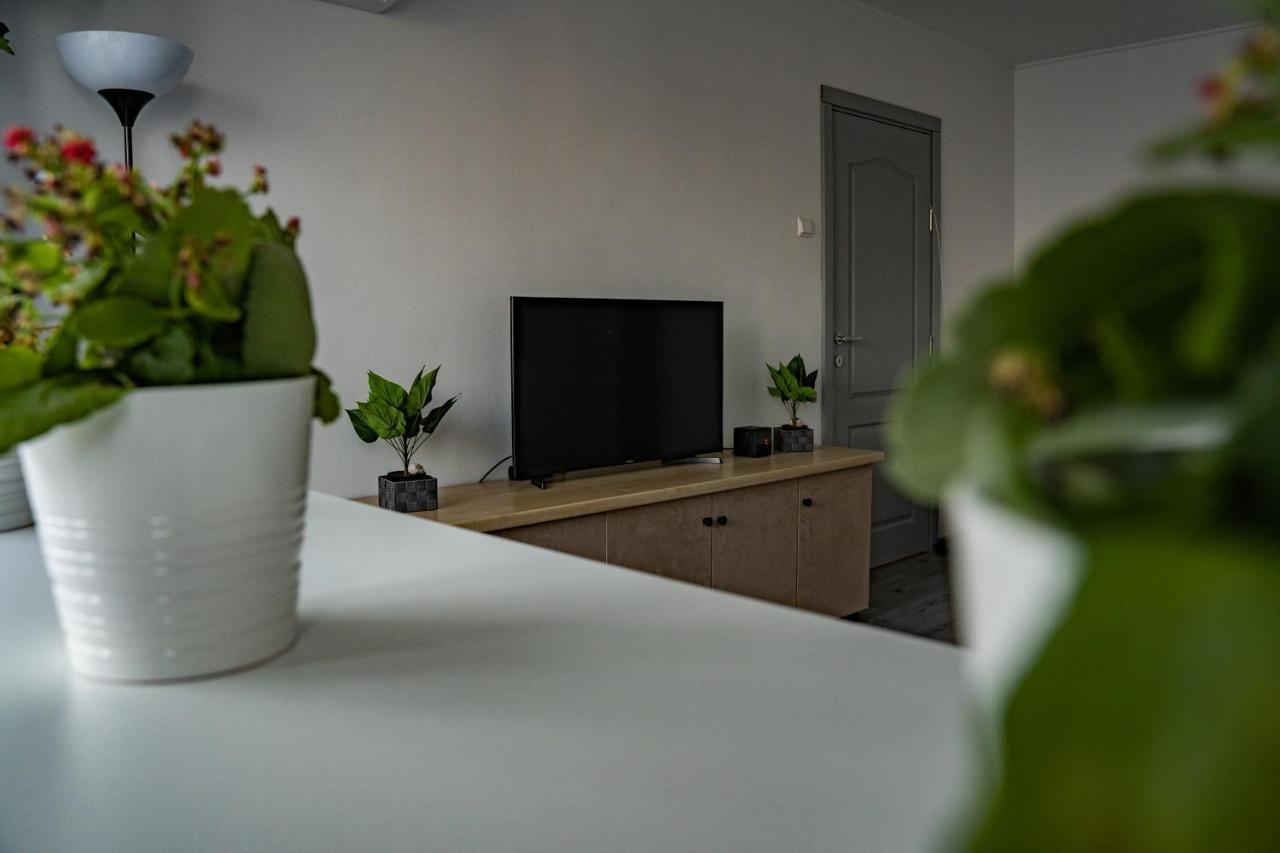 Modern 1 Bedroom Apartment In Bucharest Center! Екстер'єр фото